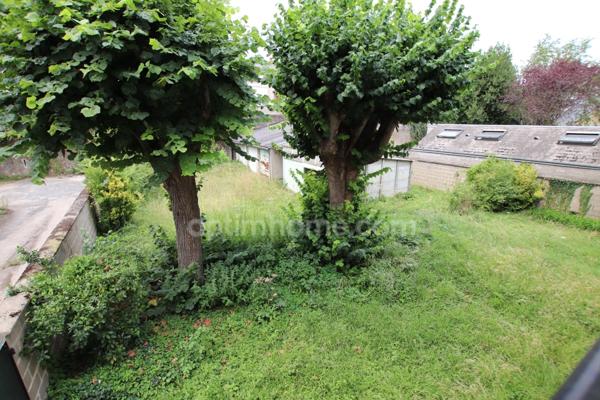 GIEN CENTRE Local commercial à usage de bureaux