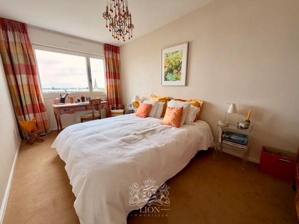 EURATECHNOLOGIES - T4 avec vue panoramique - Balcon -Parking