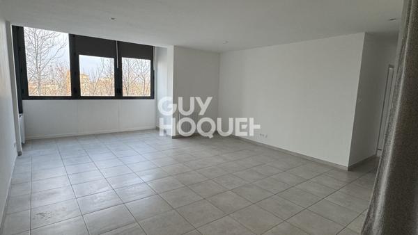APPARTEMENT À LOUER DE 3 PIÈCES DE 102,83 M²