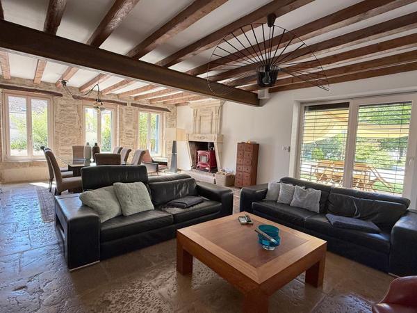 Maison ancienne de 7 pièces 190 m2 avec piscine