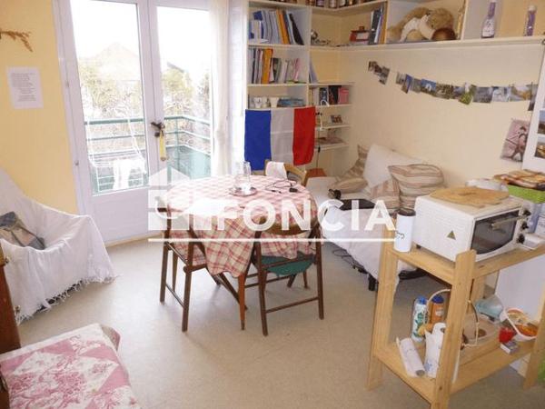 Location Studio 22.4 m² - 36 BOULEVARD DES BELGES La Roche Sur Yon 85000