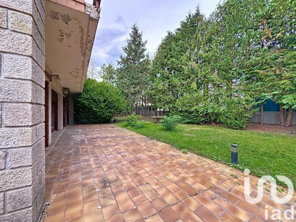 Maison à vendre 11 pièces 272 m² Le Malzieu-Ville