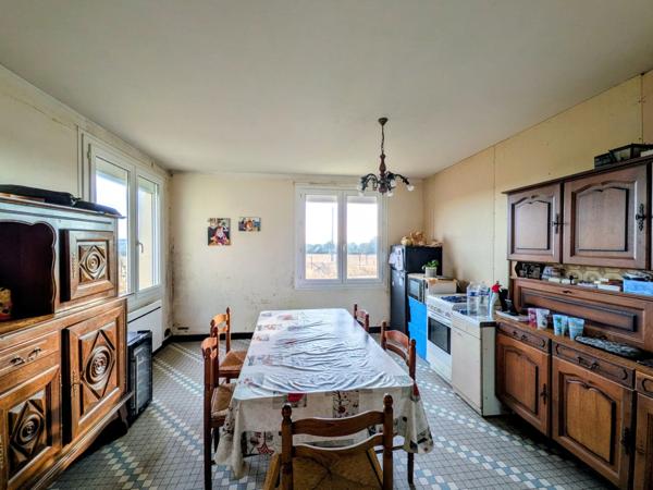 Maison à vendre 101 m² - NUEIL LES AUBIERS (79)
