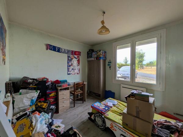 Maison à vendre 101 m² - NUEIL LES AUBIERS (79)
