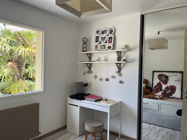 Saint-Bonnet-de-Mure (69720) SAINT BONNET DE MURE, MAISON DE PLAIN PIED 3 CHAMBRES SUR TERRAIN CLOS ET ARBORE 890 m²