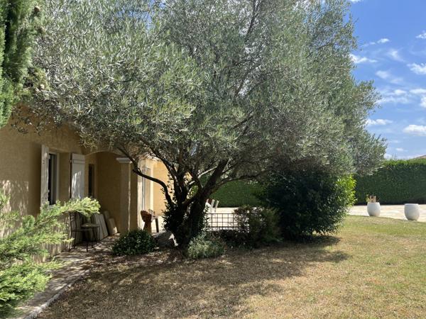 Saint-Bonnet-de-Mure (69720) SAINT BONNET DE MURE, MAISON DE PLAIN PIED 3 CHAMBRES SUR TERRAIN CLOS ET ARBORE 890 m²