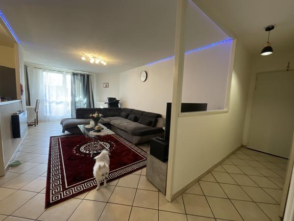 L'Isle-d'Abeau (38080) Pour investissement sur L’Isle D’Abeau, appartement T4 LOUÉ + garage
