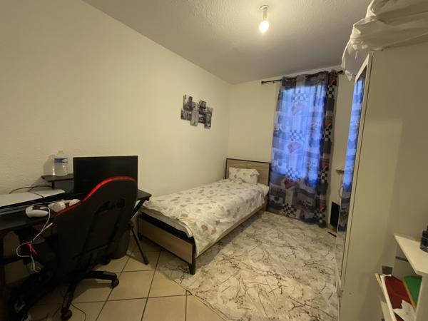 L'Isle-d'Abeau (38080) Pour investissement sur L’Isle D’Abeau, appartement T4 LOUÉ + garage