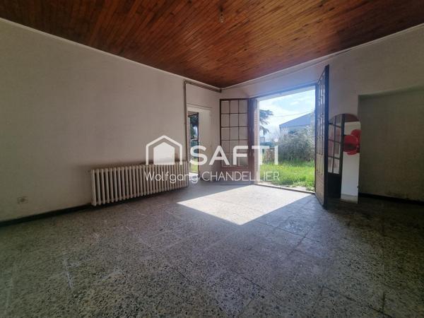 Maison a rénover  dans un cadre bucolique.