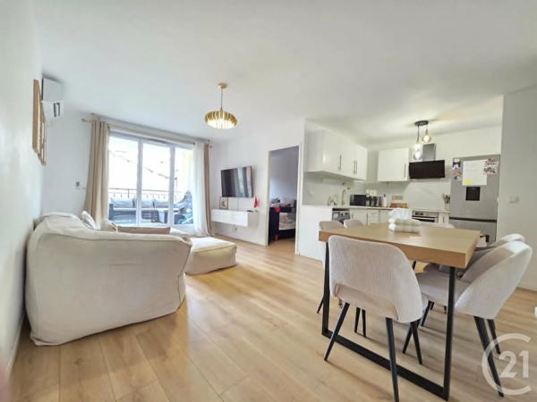Appartement F2 à vendre  2 pièces - 49,23 m 2   TOULON  - 83