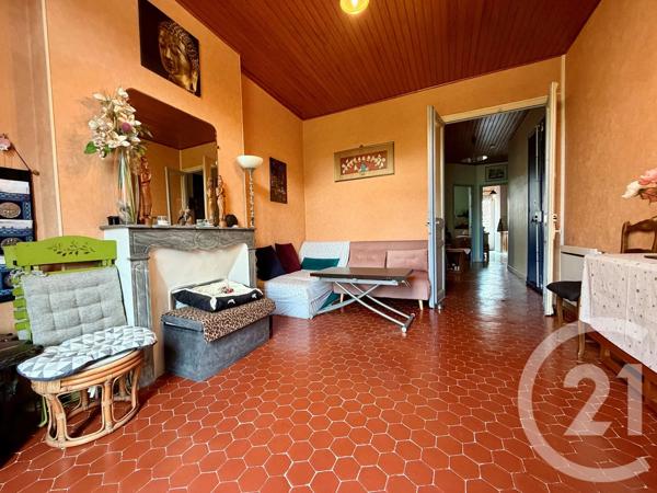 Appartement F2 à vendre  2 pièces - 49,23 m 2   TOULON  - 83