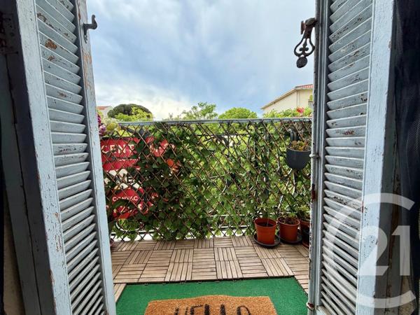 Appartement F2 à vendre  2 pièces - 49,23 m 2   TOULON  - 83
