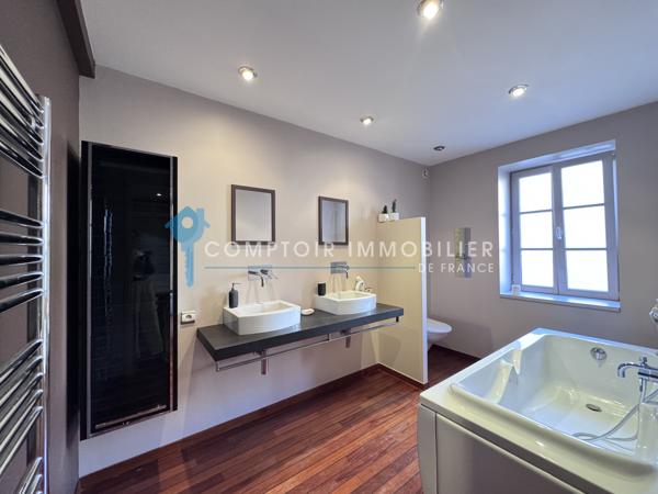 Maison de village 5 pièce(s) 3 chambre(s) 200 m²