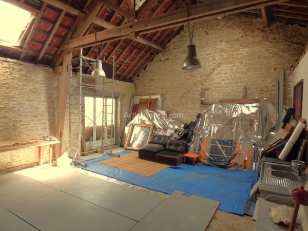 Vente Propriété 12 pièces 329 m2 à Noyers