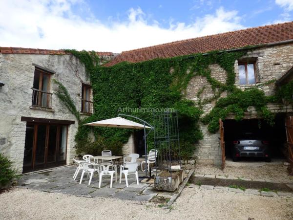 Vente Propriété 12 pièces 329 m2 à Noyers