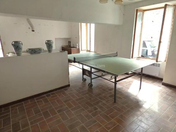 Vente Propriété 12 pièces 329 m2 à Noyers