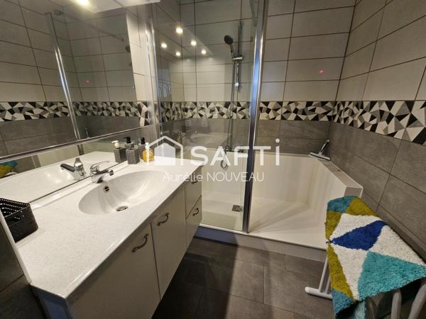 T3 68m² lumineux, très bon état, ascenseur, garage et cave