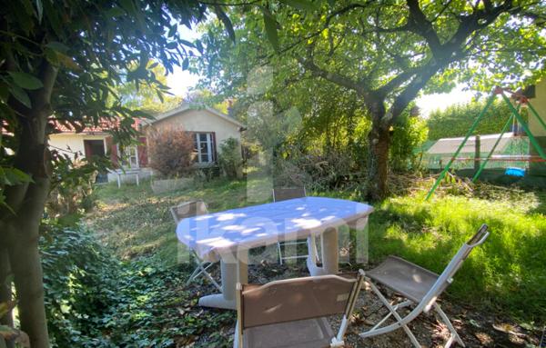 Maison type F7 avec dépendance et sous-sol à rénover