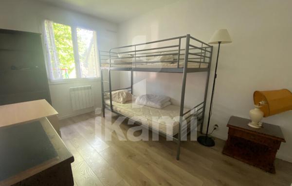 Maison type F7 avec dépendance et sous-sol à rénover