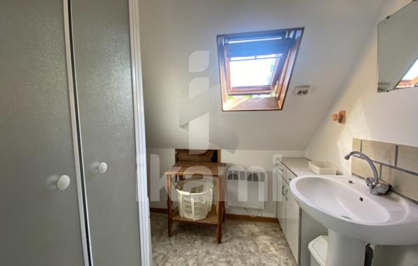 Maison type F7 avec dépendance et sous-sol à rénover