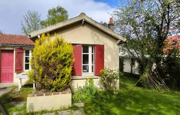 Maison type F7 avec dépendance et sous-sol à rénover