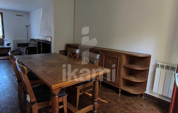 Maison type F7 avec dépendance et sous-sol à rénover