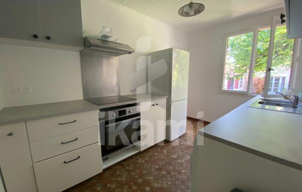 Maison type F7 avec dépendance et sous-sol à rénover