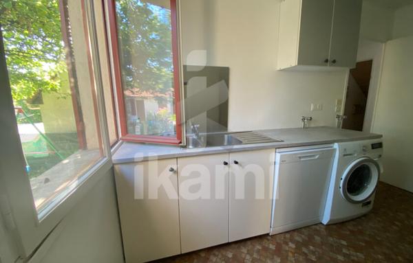 Maison type F7 avec dépendance et sous-sol à rénover