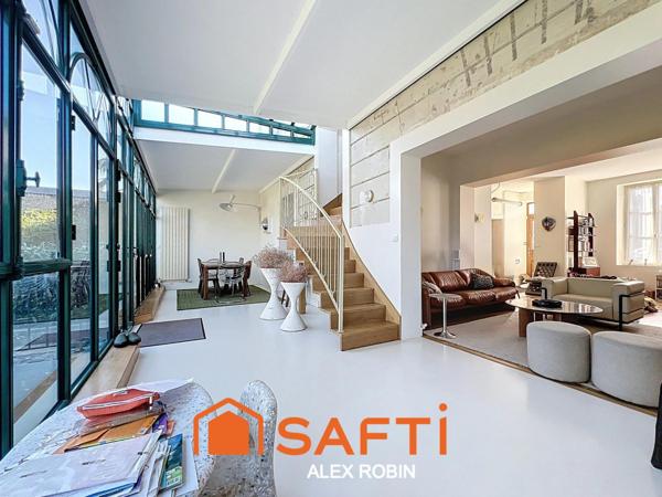 Propriété de Prestige en Hyper-Centre de Bléré