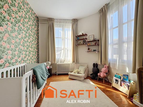 Propriété de Prestige en Hyper-Centre de Bléré