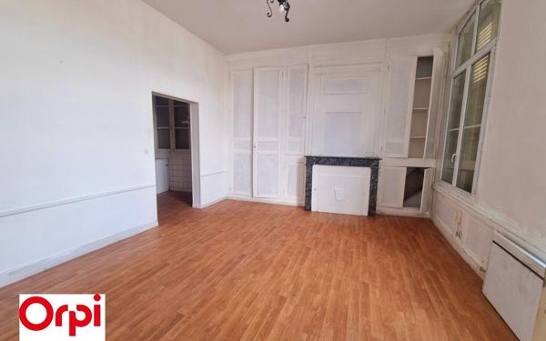 Immeuble à vendre    6 pièces •  Château-Thierry