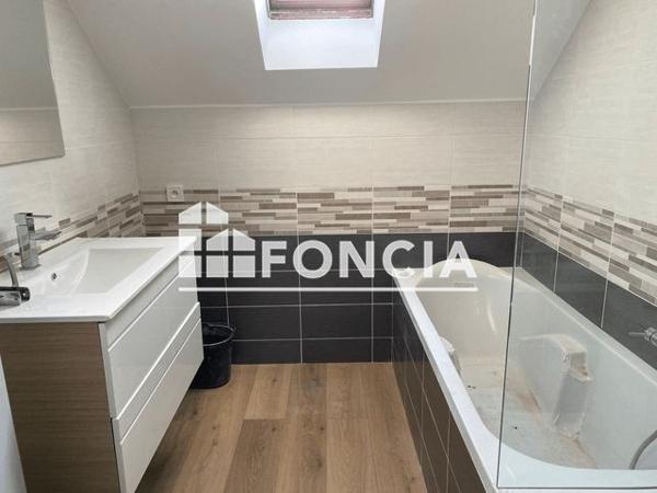 Location Appartement 2 pièces 35.9 m² - 26 RUE DE L'ILE NEUVE Saumur 49400