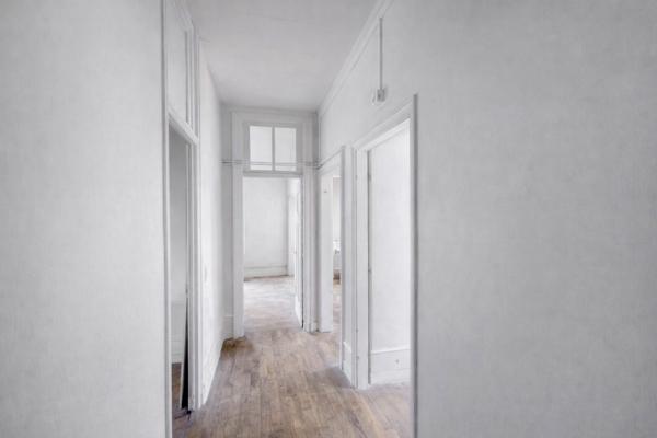 Appartement avec charme de l'ancien à finir de rénover