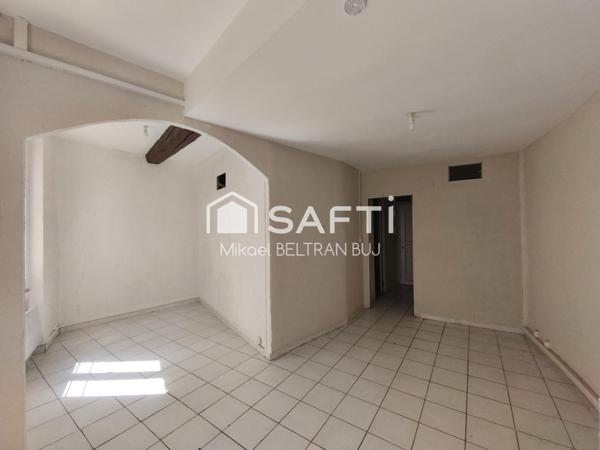 Immeuble de rapport comprenant 6 appartements dont un déjà loué