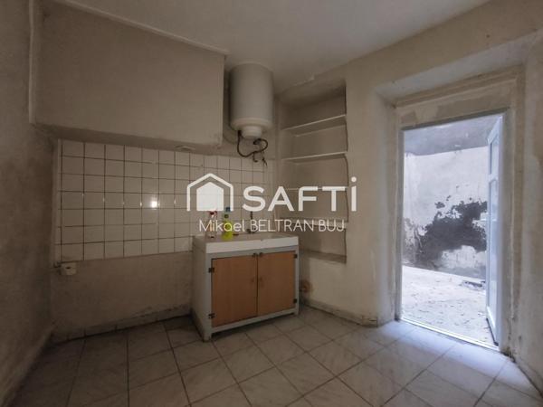 Immeuble de rapport comprenant 6 appartements dont un déjà loué