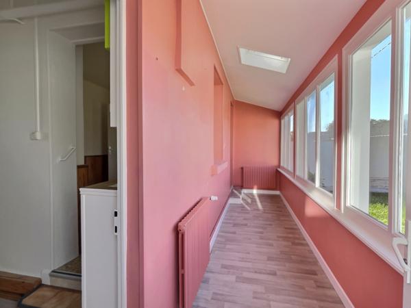 Concarneau (29900) Maison proche de la ville bon état général avec 4 chambres- Vue du jardin sur la campagne