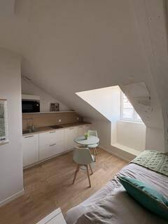 Appartement 1 pièce                                        - 44000 Nantes - VIARME Réf : 11881