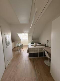 Appartement 1 pièce                                        - 44000 Nantes - VIARME Réf : 11881