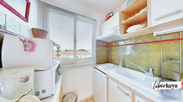 Appartement 24 m² avec grande terrasse vue montagne et place de parking 