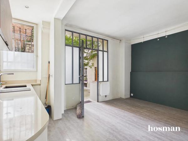 Appartement 2 pièces 28 m² - Traversant calme sur cour - Rue de Ménilmontant, Paris