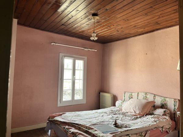 Maison à vendre |  Mussidan |  4 pièces | 190 m²