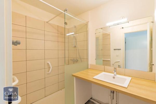 Appartement à louer 4 pièces 102.49m² Castres (81100)