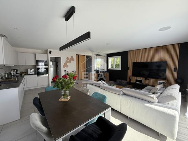 A VENDRE 13710 FUVEAU MAISON TYPE 4 DE 96 M² SUR 315 M² DE JARDIN PISCINE