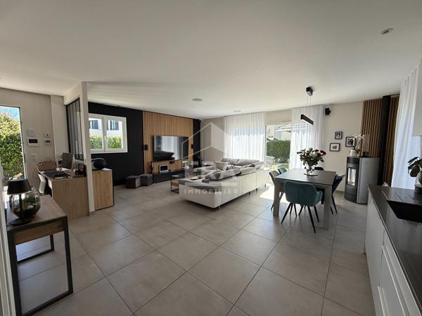 A VENDRE 13710 FUVEAU MAISON TYPE 4 DE 96 M² SUR 315 M² DE JARDIN PISCINE