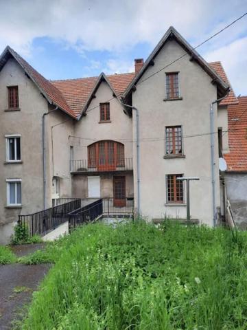 maison de caractère de 10 pièces (240 m²) divisée en 4 logements