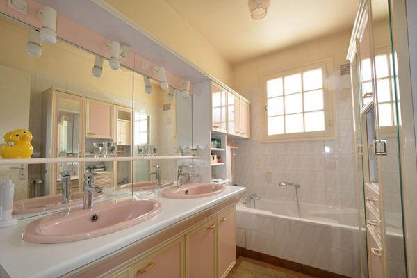 Maison - 7 pièces - 135 m²