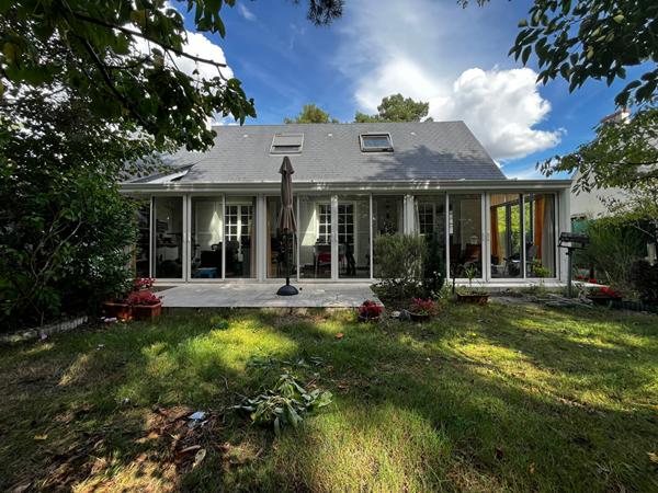 Maison - 7 pièces - 135 m²