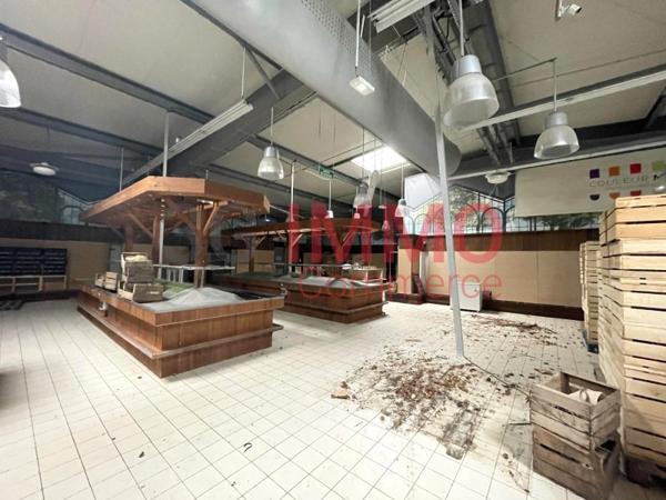 Location / Local Commercial