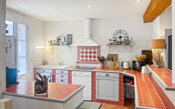 Maison à vendre    4 pièces •  Marseillan