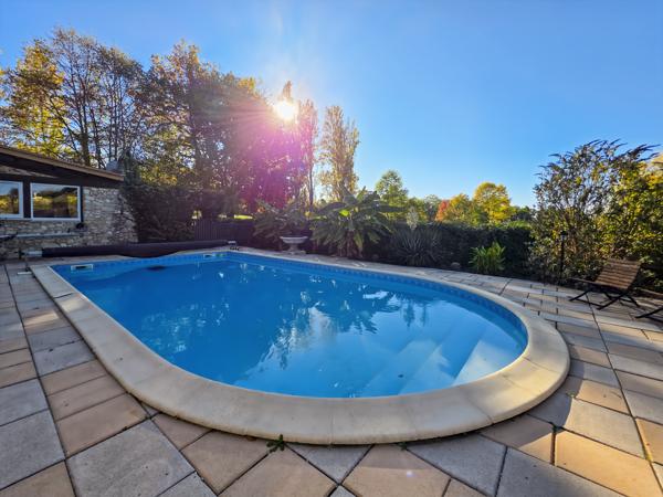 Maison 10 pièces - 264 m²